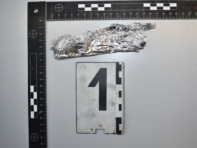 Gépkocsijában tárolta a drogot, a rendőrök elfogták