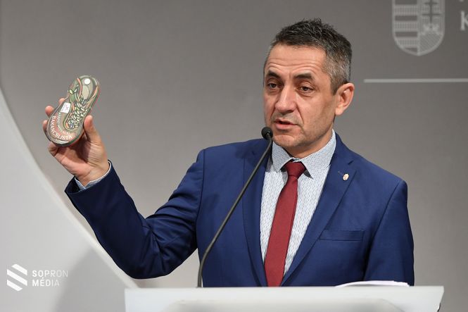 Potápi Árpád János, a Miniszterelnökség nemzetpolitikáért felelős államtitkára