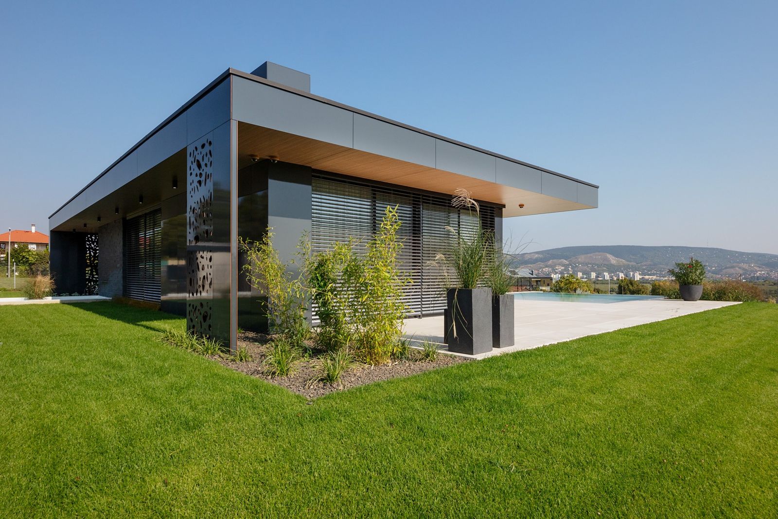 Internorm Internorm feketében Törökbálint