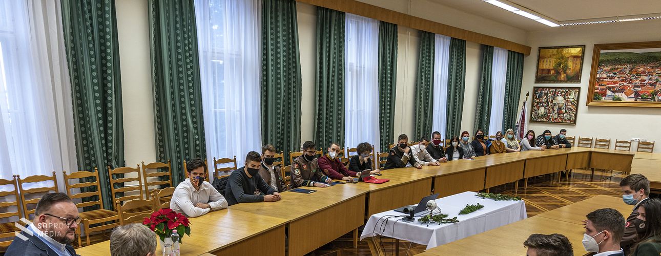 A modellváltást követő tapasztalatokról egyeztetett Stumpf István