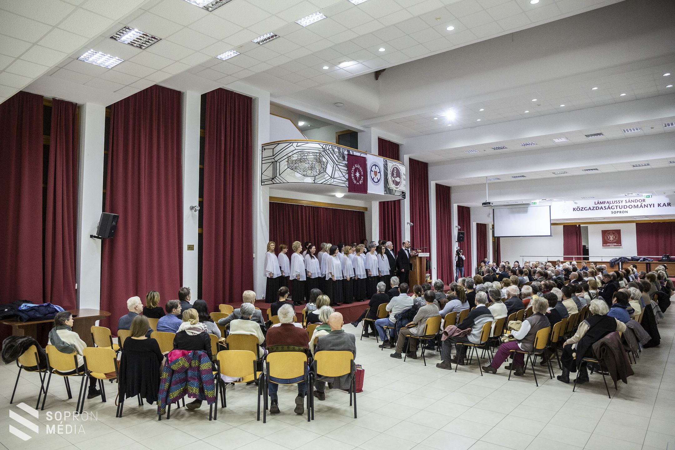 A Magyar Kultúra Napját ünnepelte a KÉSZ soproni csoportja