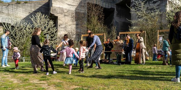 Itt szalad a nyulacska!