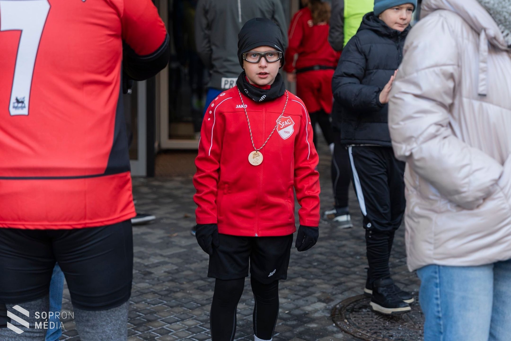Közös futással köszöntek el az óévtől Sopronban