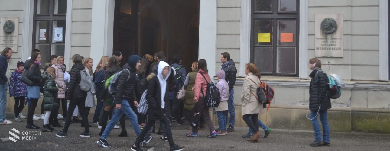 A legfontosabb vendégeket fogadta a Líceum