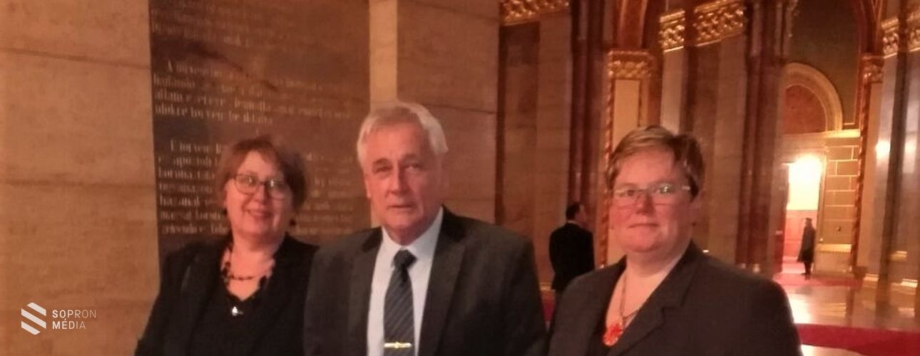 Százötvenmillió forint kiegészítő támogatást kapnak a nemzetiségi iskolák és óvodák