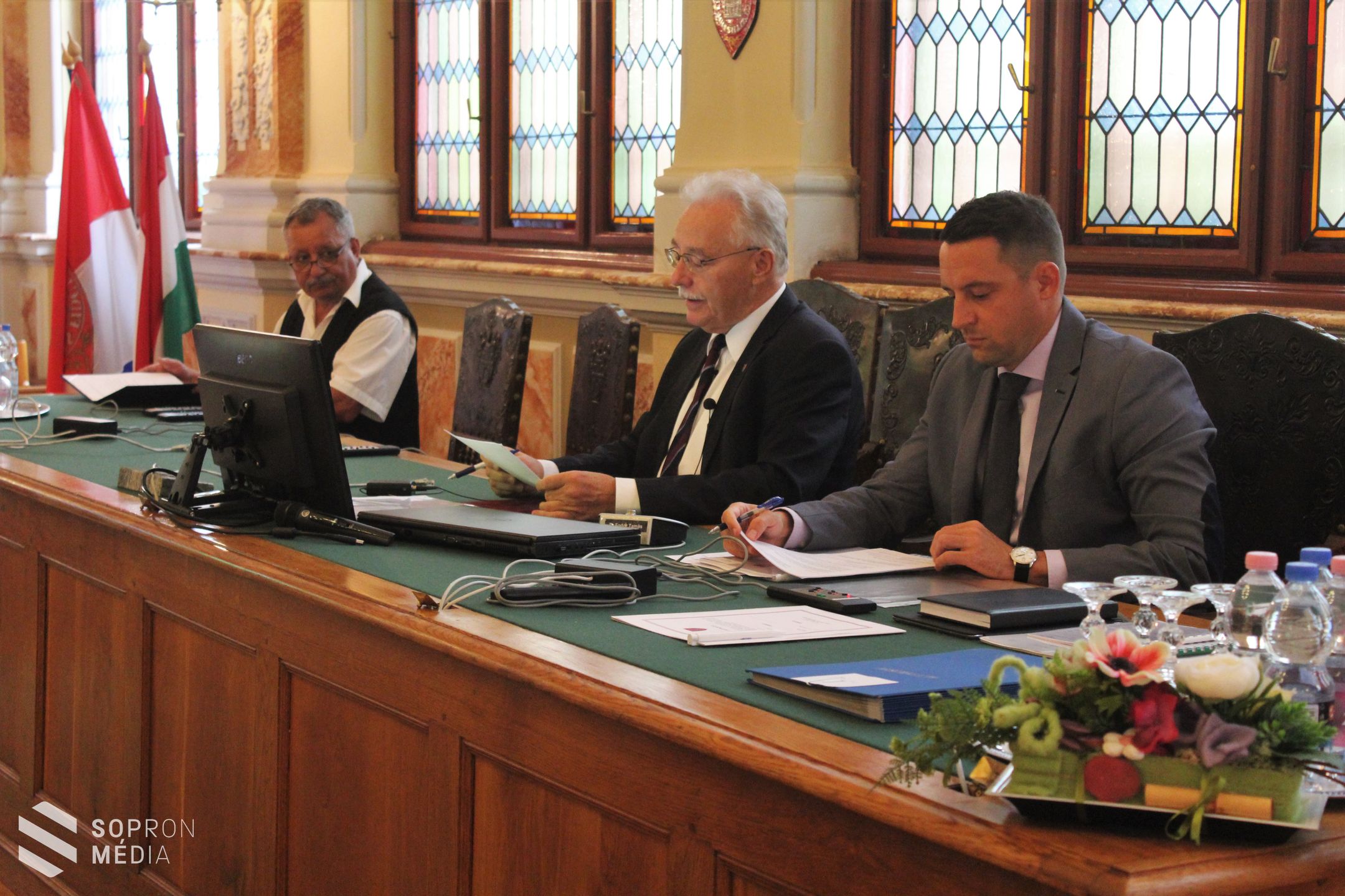 Közgyűlés: Esküt tett a belváros új képviselője