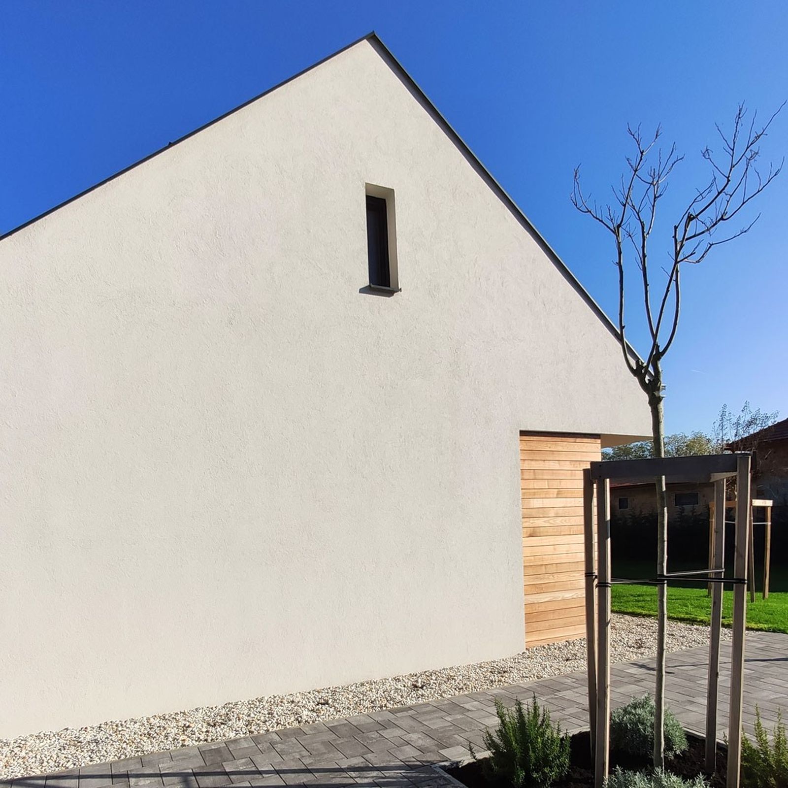 Internorm Város szélén nyugalomban Kapuvár