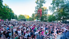 Így telt a SopronFest második napja - koncertek, fesztiválhangulat és felejthetetlen pillanatok.