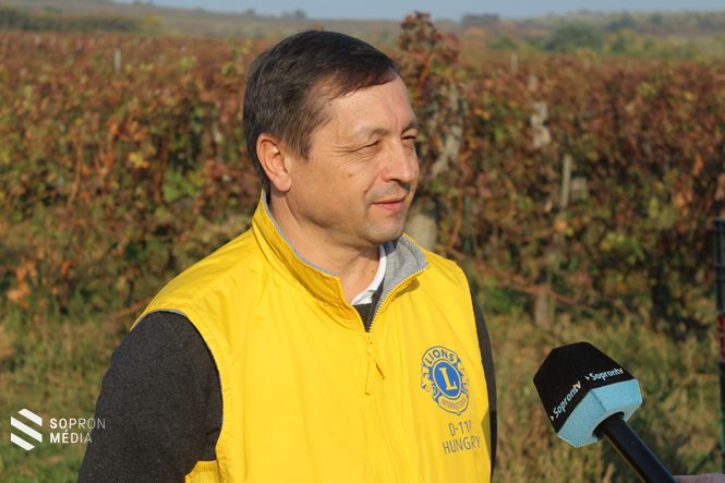 Dr. Chrabák László, a  Lions Clubok Országos Szövetségének kormányzója