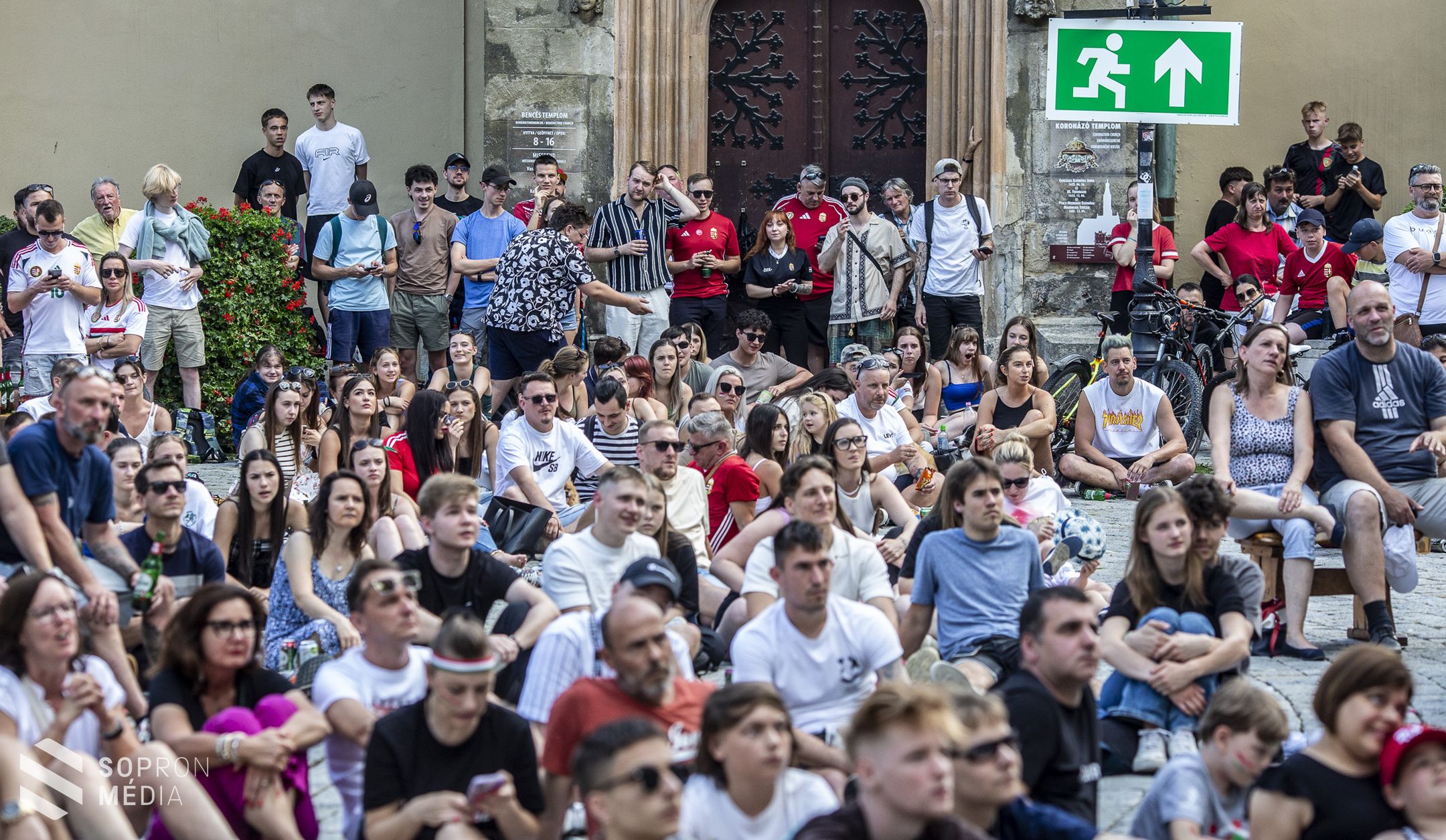 Sopronban is sokan szurkoltak a magyaroknak a labdarúgó EB-n