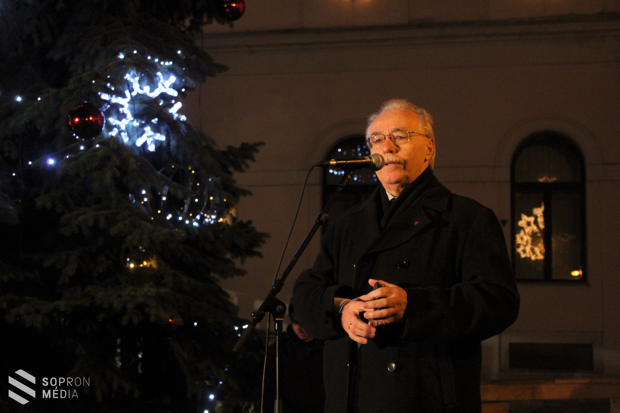 Luca gyújtotta meg a negyedik gyertyát