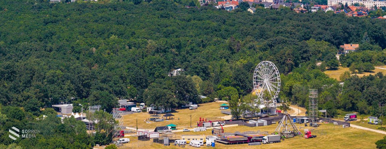 SopronFest: egyre látványosabb a Lővér Kemping, három nap múlva érkeznek az arénasztárok a városba