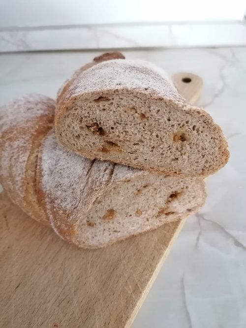 Teljes kiőrlésű gyökérkenyér