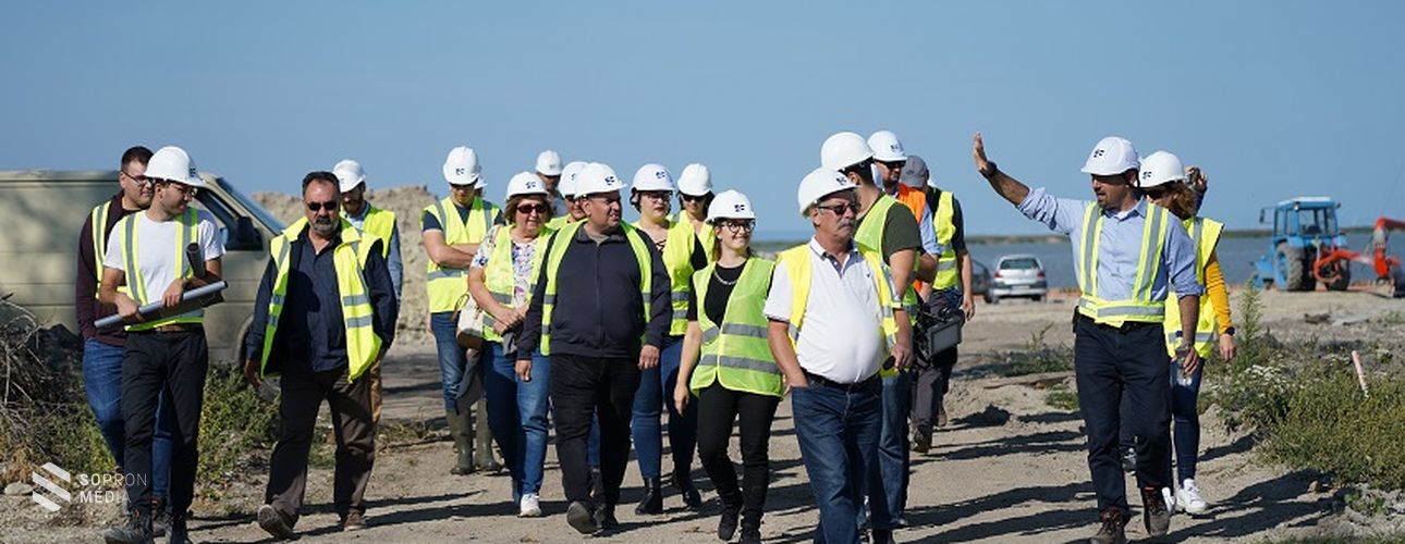 Sajtóbejárást tartottak a Fertő Part beruházás helyszínén