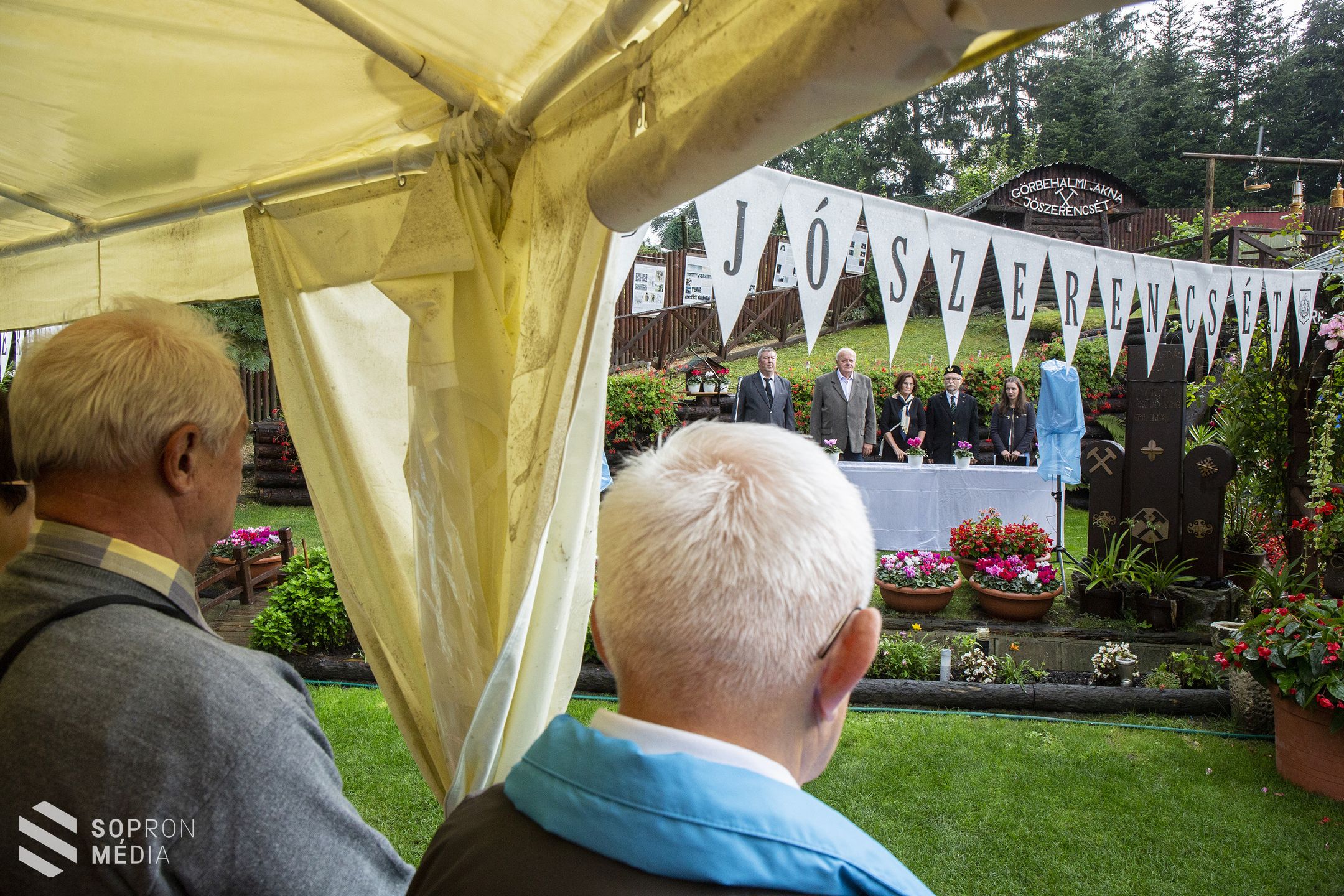Jó szerencsét! – Görbehalmon is megemlékeztek a bányászokról