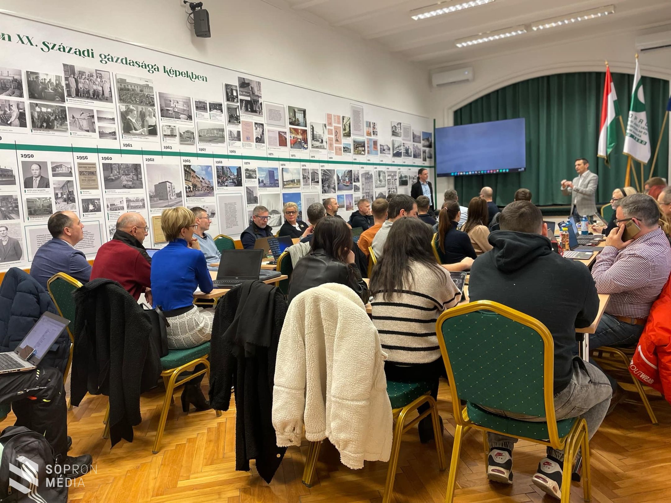 A mesterséges intelligenciáról tartottak előadást a soproni kis- és középvállalkozóknak