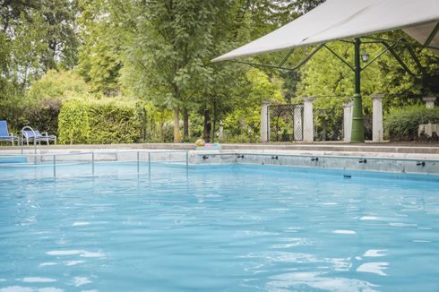 Grillen am Pool
