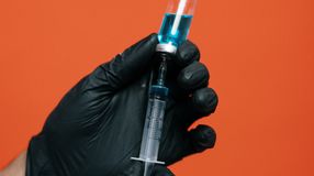 Senki ne akarjon internetről vakcinát vásárolni!