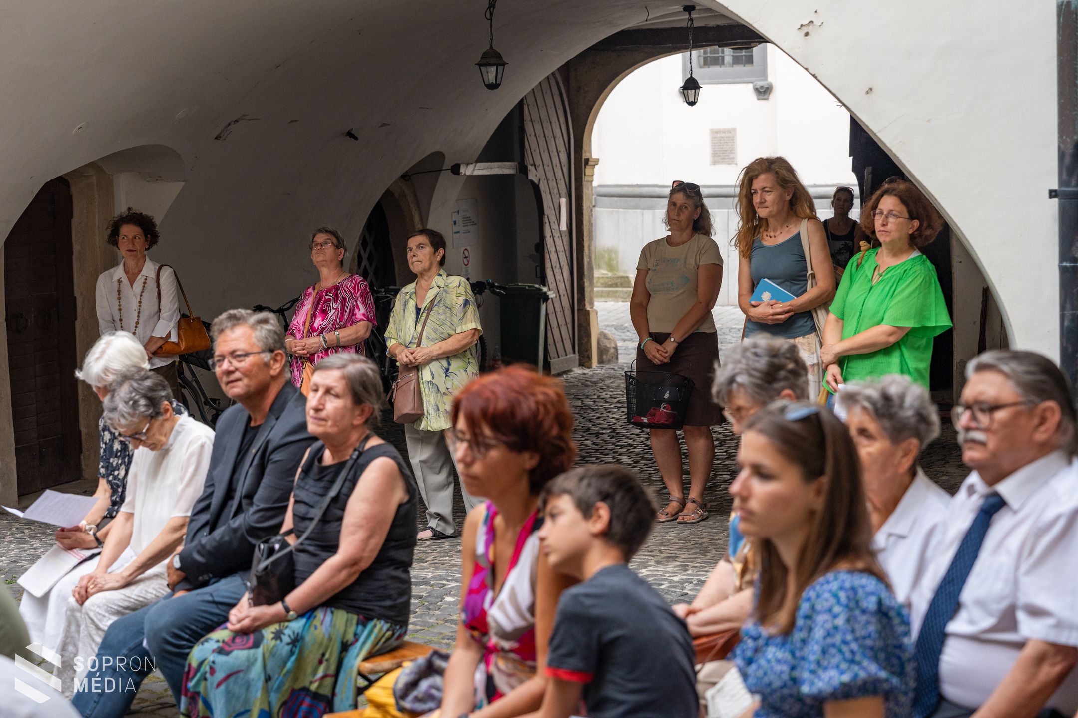 Kétnyelvű istentiszteletet tartottak az államalapítás ünnepén