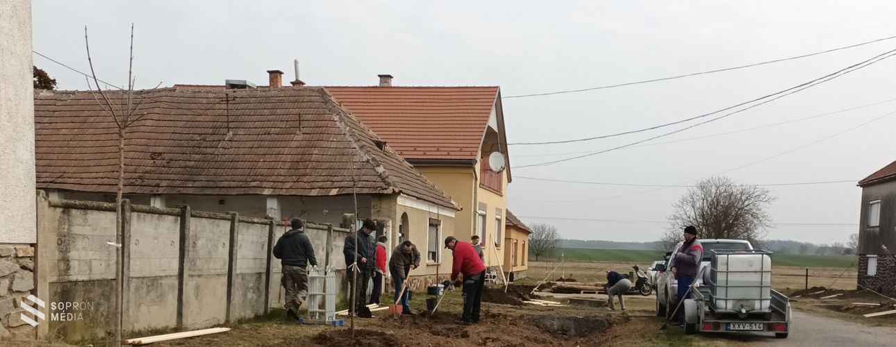Térségünkben is megkezdődött a tavaszi Településfásítási Program