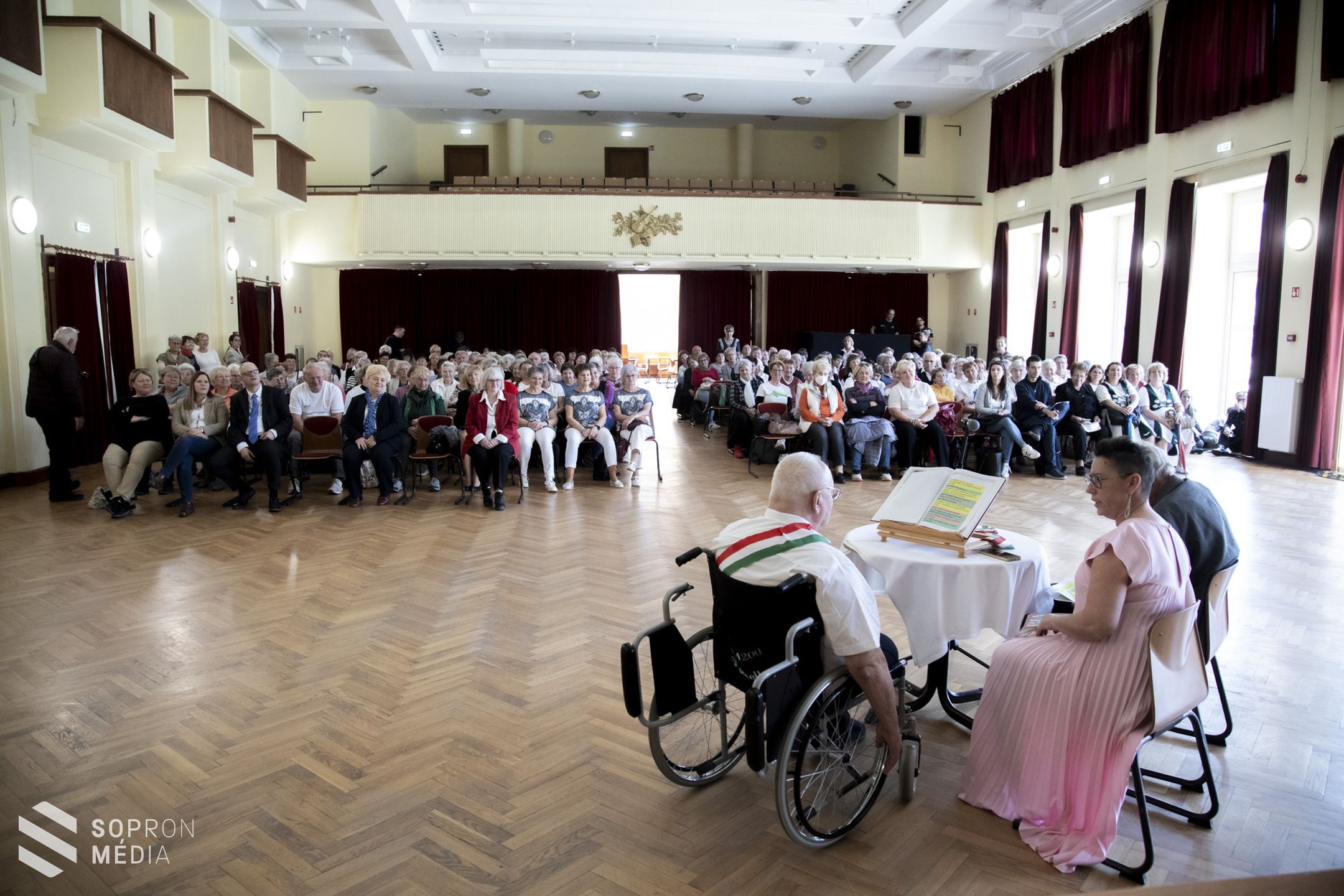 Mozgással és a kulturális műsorral ünnepelték az időseket Sopronban