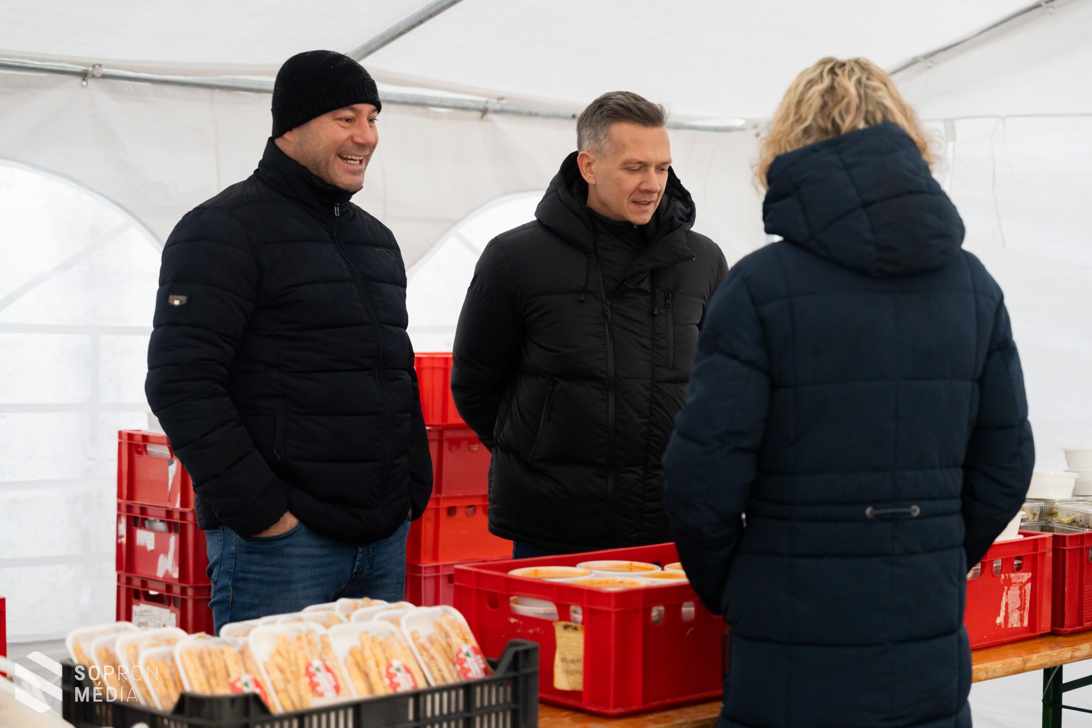 Karácsonyi ételosztást szervezett a Soproni Szociális Intézmény