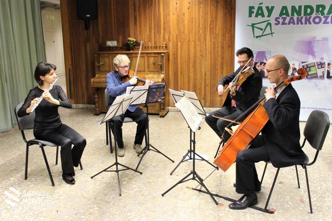 A Liszt Ferenc Szimfonikus Zenekar tagjai különleges hangulatot varázsoltak a helyszínen