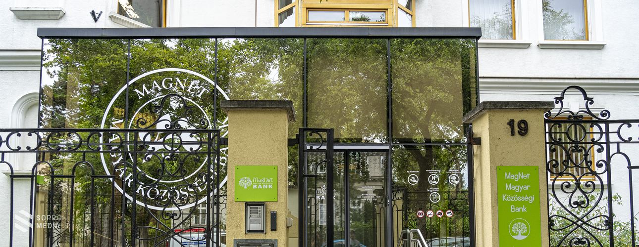 Átvette a Sopron Bank fiókjait a MagNet