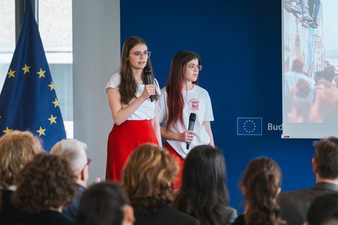 A VIII. Estöri középdöntője