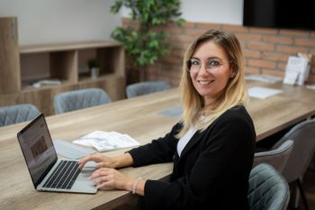 Embernek lenni a változó világban 
