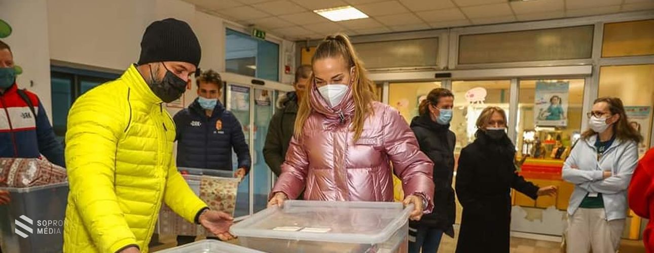 Babos Tímea is ajándékot vitt a beteg gyerekeknek!