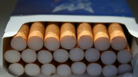 Angliai piacra dolgozó magyar cigarettacsempészek buktak le