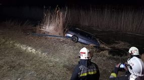 Csatornába csúszott egy autó Fertőrákos határában