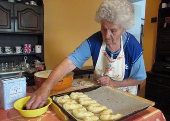 Hagyományos ételreceptek-meggyes kuttogó