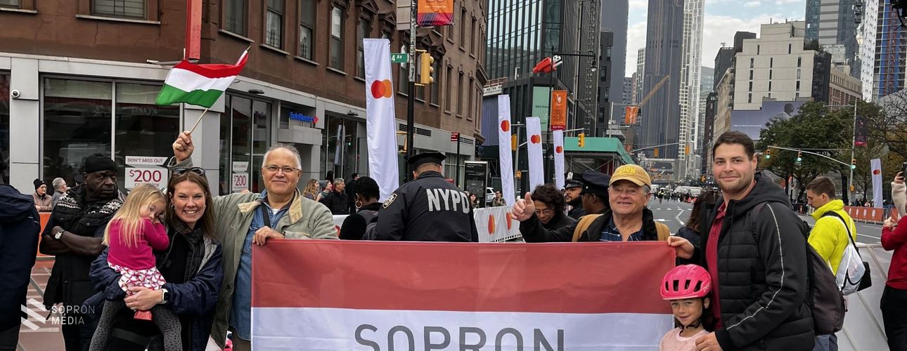 New Yorkban futotta le a maratont a licista öregdiák