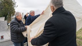 Obeliszket avattak a kópházi temetőben az 1956-os forradalom hőseinek tiszteletére