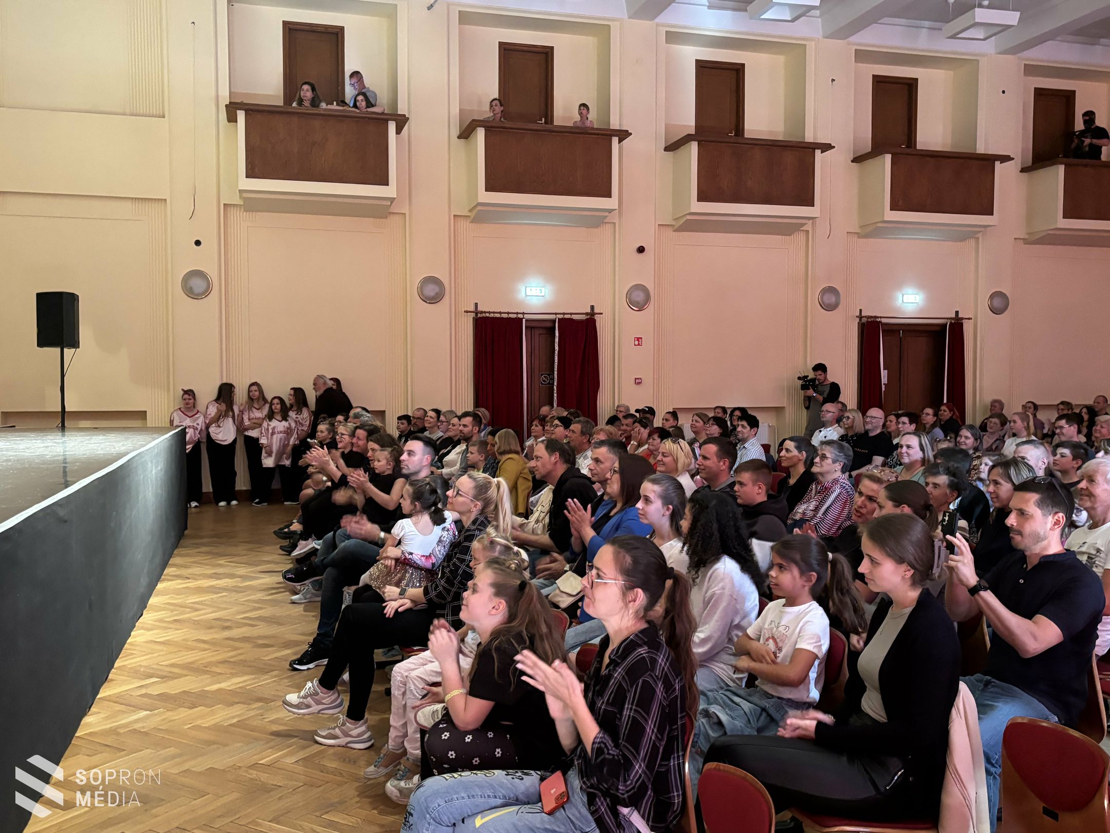 A mozdulat ünnepe – újra színpadon a soproni táncosok