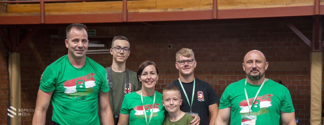 15 csillogó érem a Kettlebell világbajnokságon – tarolt a Főnix FSE