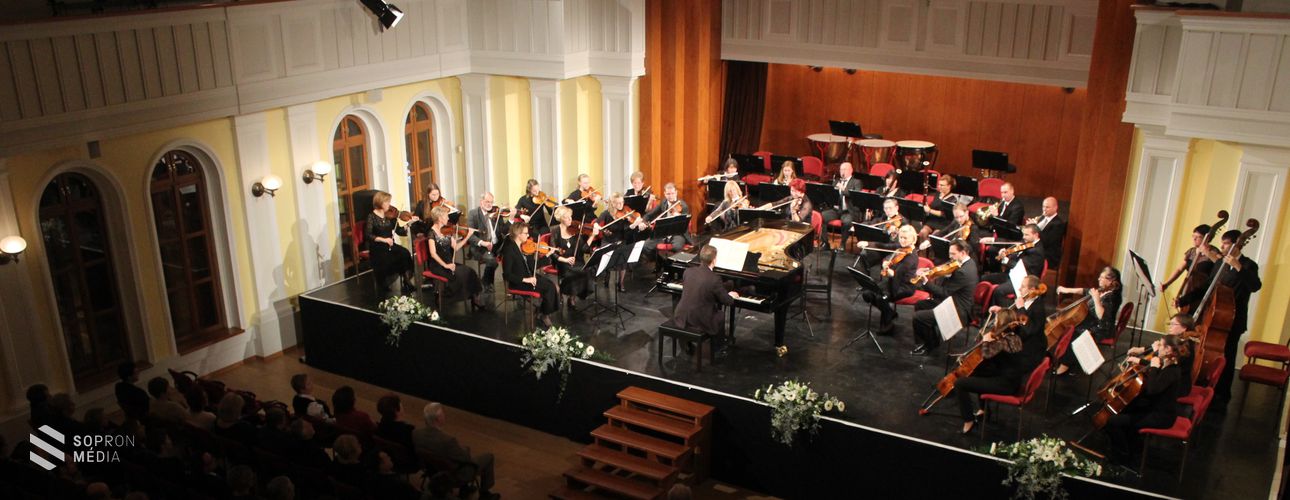 Újévi hangverseny Soproni Liszt Ferenc Szimfonikus Zenekarral