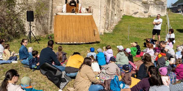 Itt szalad a nyulacska!