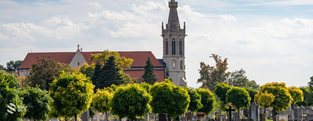 Tovább lesznek nyitva a soproni temetők mindenszentek és halottak napján