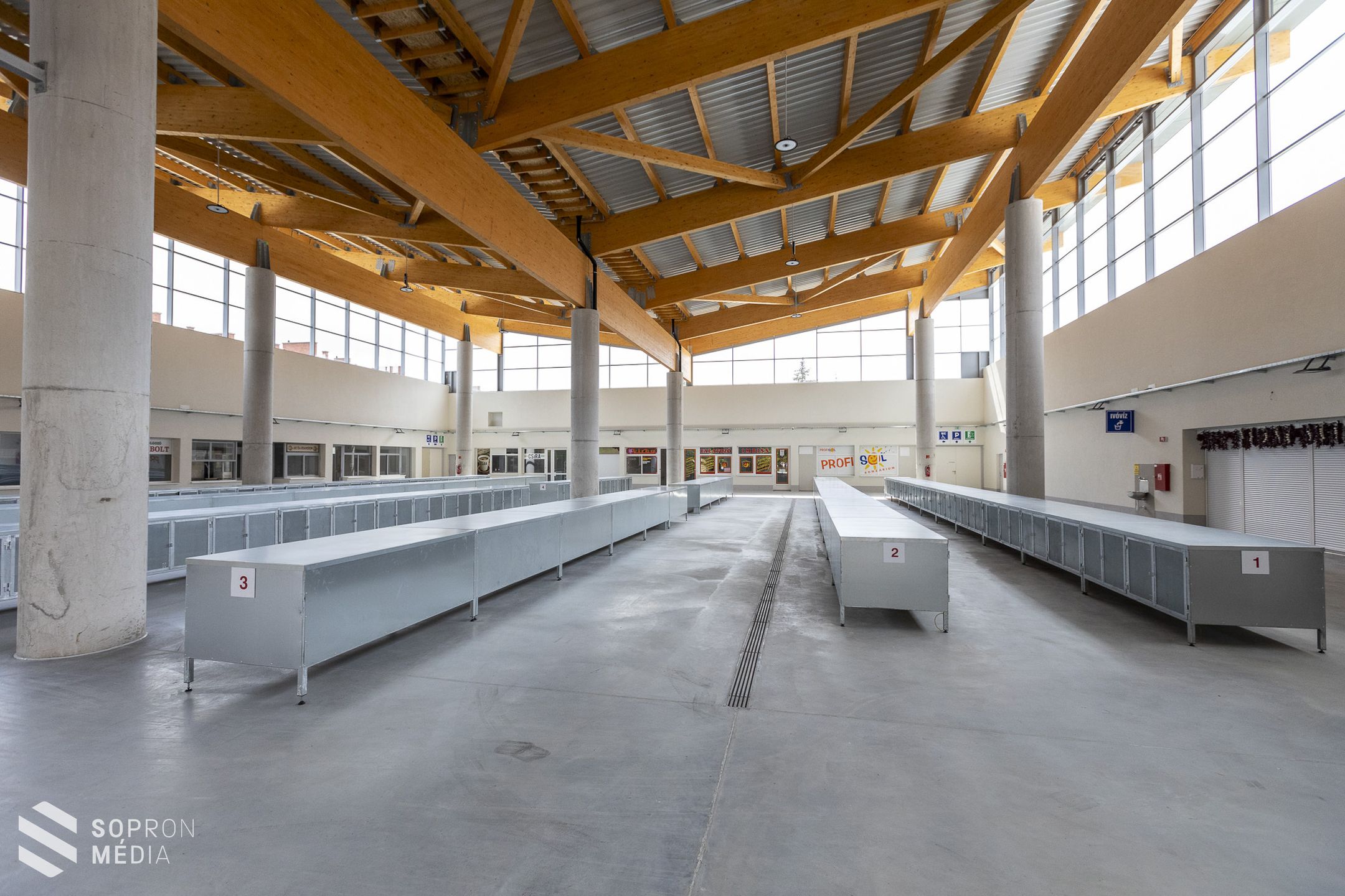 Dr. Farkas Ciprián: pénteken már a megújult piacon vásárolhatnak a soproniak