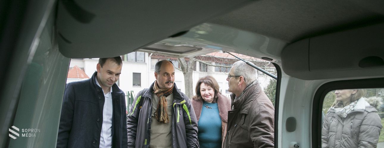 Adományozással zárta az évet a Sopron Segít Közalapítvány