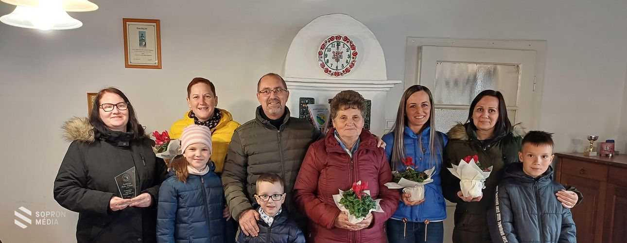 Átadták a Fertőszéplak legszebb farsangi fánkja díjat