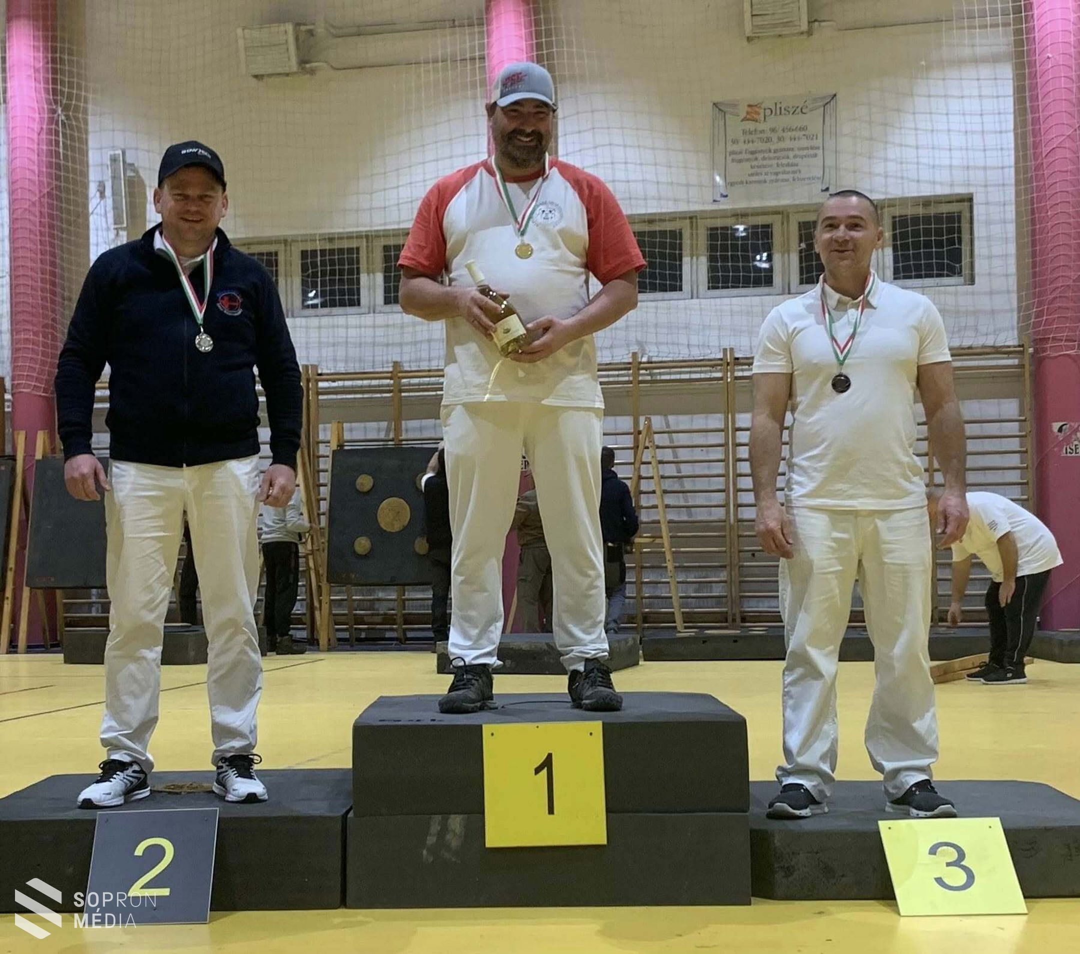 Kiemelkedő soproni íjász siker az év utolsó kvalifikációs teremversenyén