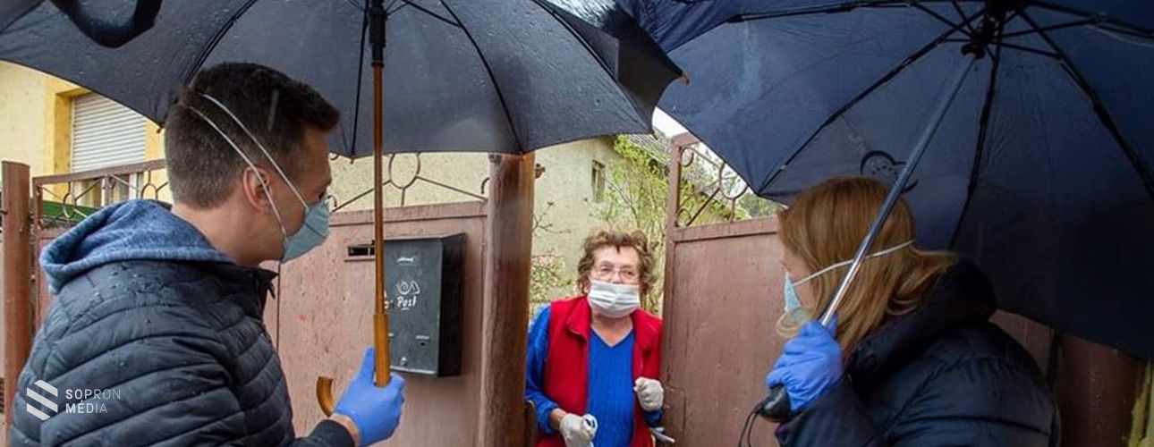 dr. Farkas Ciprián: már közel 600 idős soproninak segít az önkormányzat
