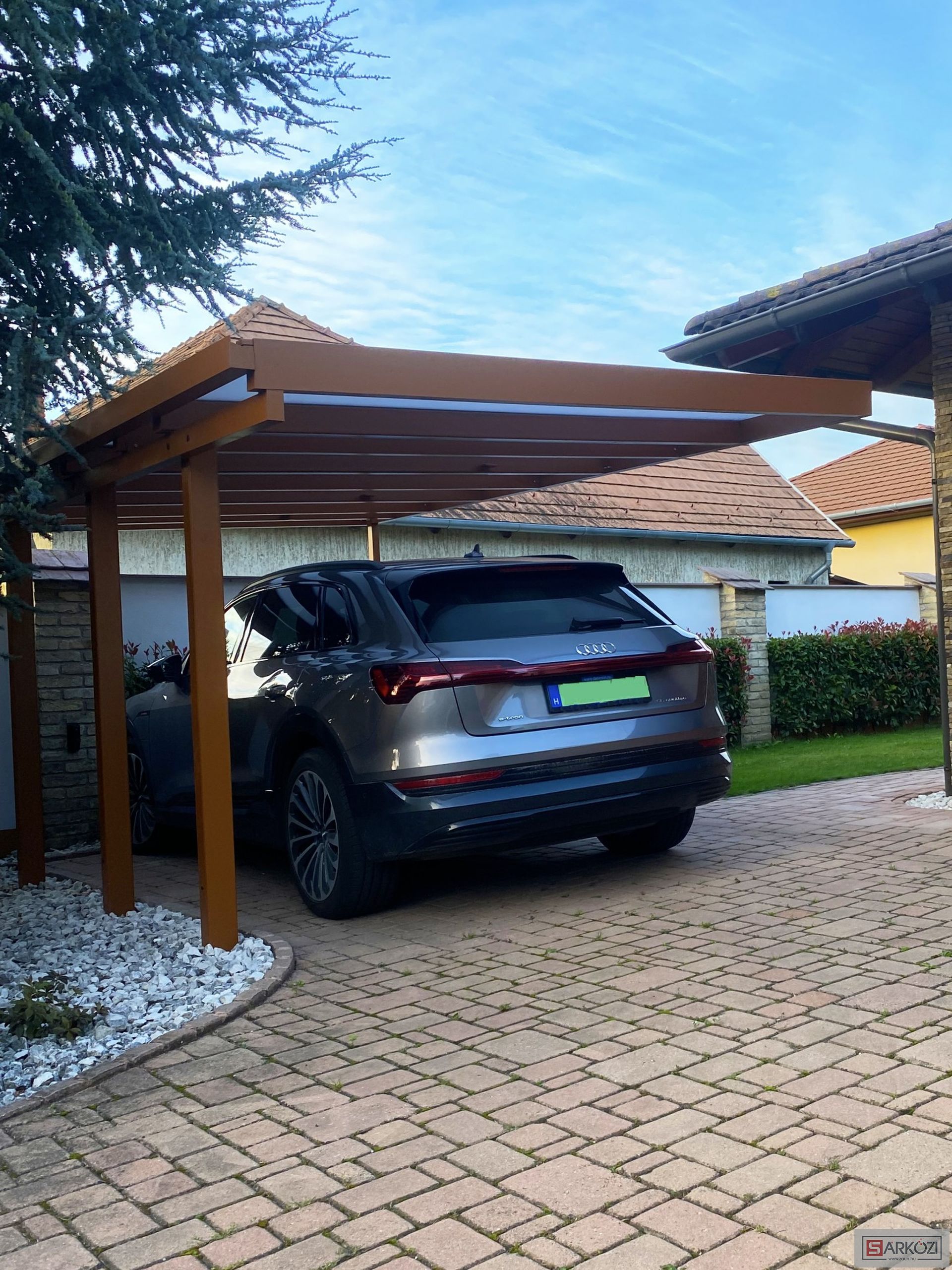 Carport 43