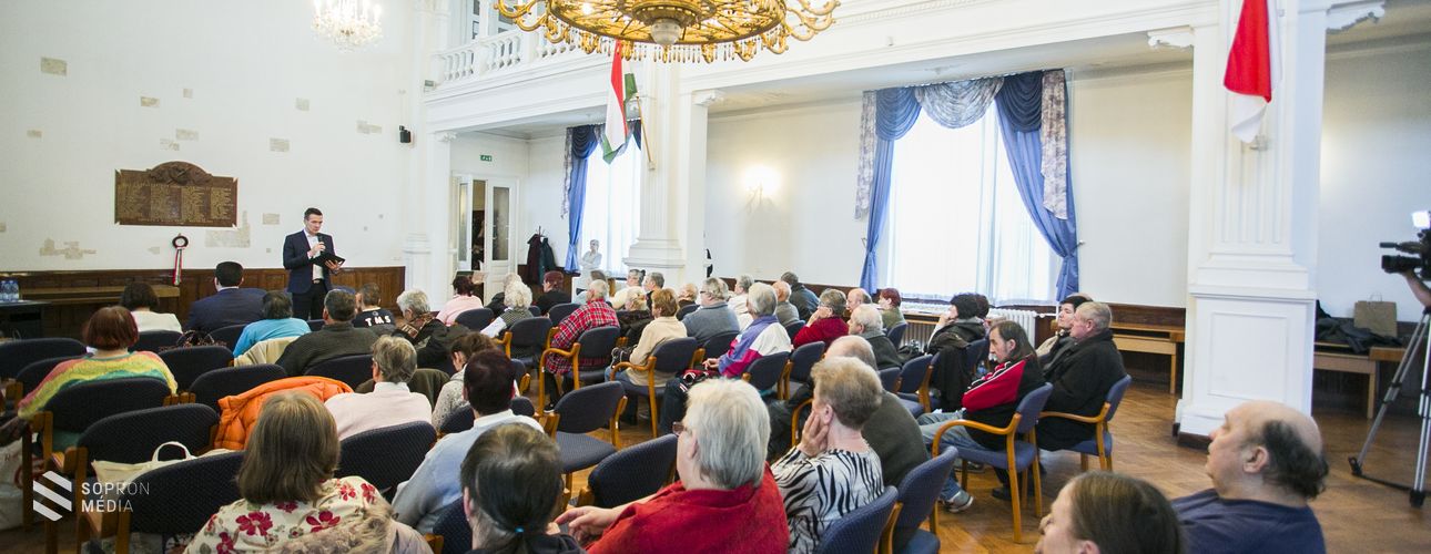 Karácsonyi ünnepséget tartottak a Megyeházán