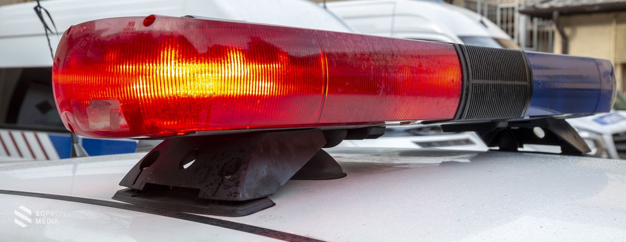 Hamis rendszámmal közlekedett, a csornai rendőrök elfogták