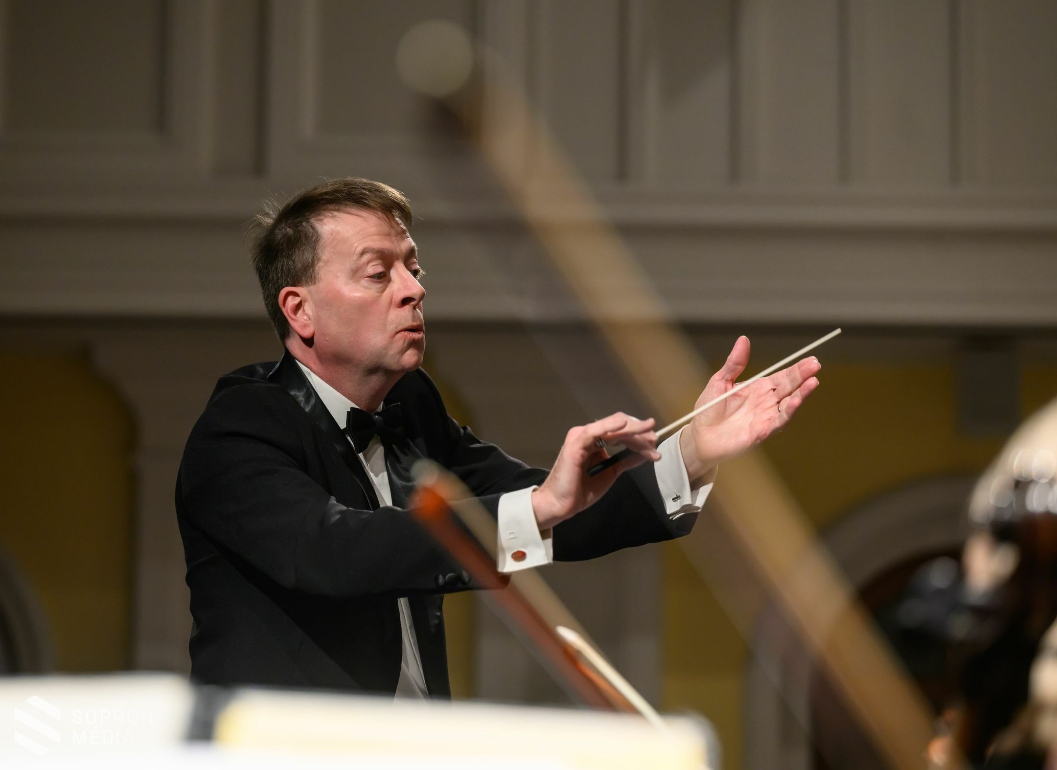 Újévi koncert nemes és érzelmes keringőkkel